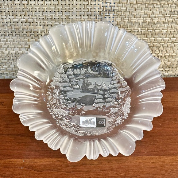 🎄🌟3xHP🌟VTG 1990s NIB Mikasa Winter Dreams Frosted Glass Christmas Large Bowl - Picture 1 of 7